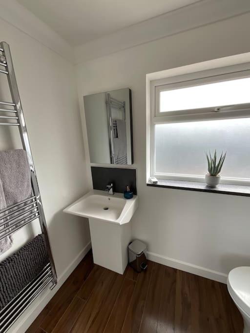 Self Contained Guest Flat Apartment Wick  Bagian luar foto